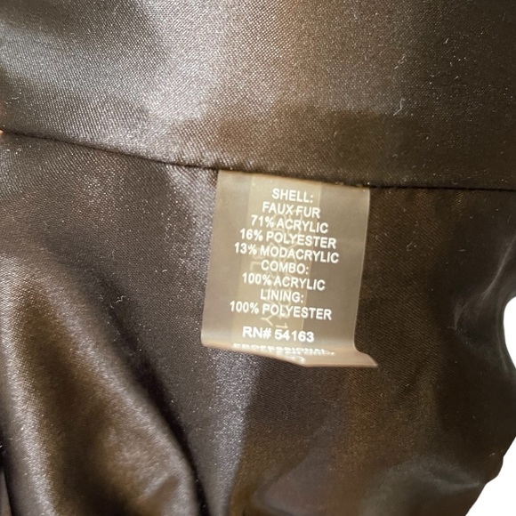 Calvin Kline Faux Fur Oversize Jacket Size: M - Picture 6 of 11